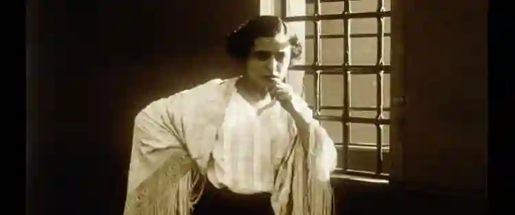 20210412 leonie atriz e espia papo de cinema 1 e1618781154787