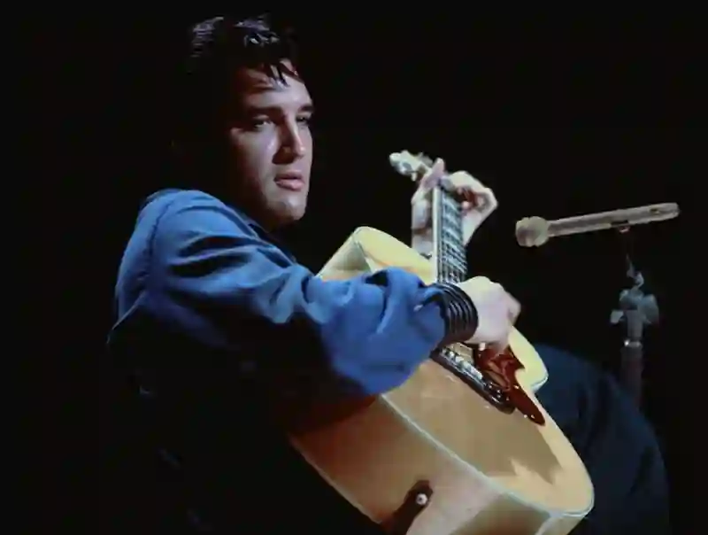20210601 elvis presley the searcher papo de cinema 800 t1