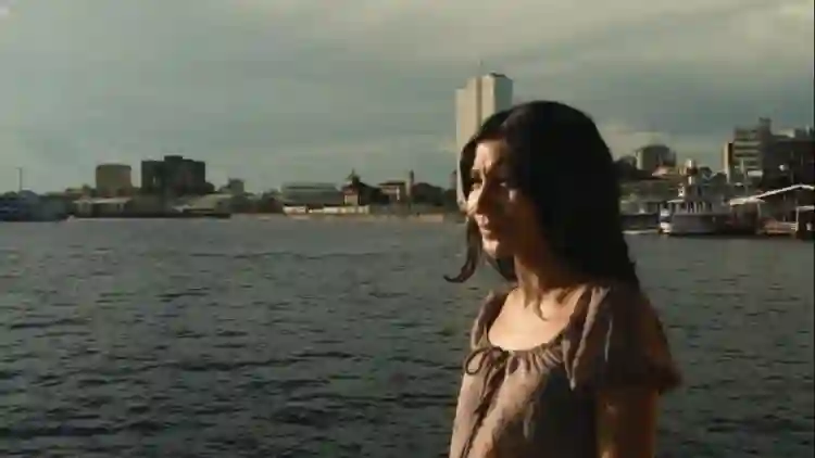 Mostra Curta Vazantes 2021 :: A solidão da mulher negra e a dispersão das oprimidas 2 20210614 cena de o barco e o rio de bernardo abinader papo de cinema