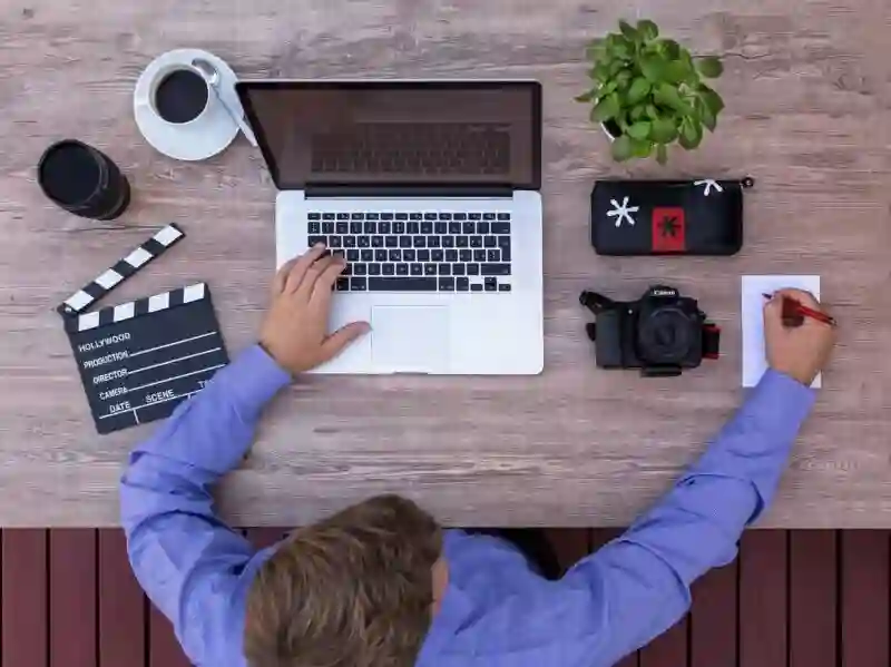 20210630 filmmaker 2838932 1280 e1625098085623