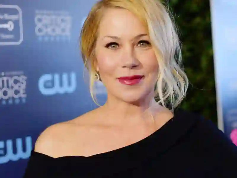 Christina Applegate revela ter esclerose múltipla: “Uma jornada estranha” 10 20210810 christina applegate papo de cinema
