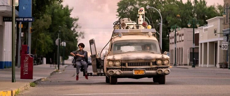 Temperatura Máxima :: Comandado pelo filho do diretor original, Ghostbusters: Mais Além, atração deste domingo (26/10), honrou o legado da franquia. Relembre! 3 Temperatura Máxima :: Ghostbusters: Mais Além