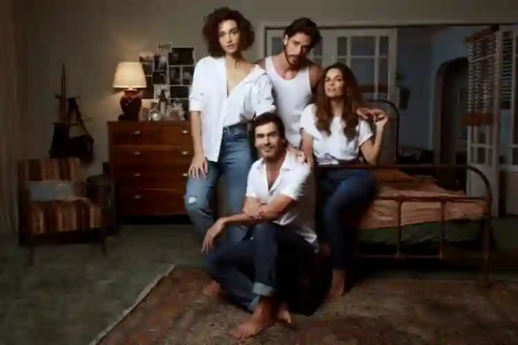 Olhar Indiscreto :: Anunciada série estrelada por Débora Nascimento 2 20210930 olhar indiscreto papo de cinema