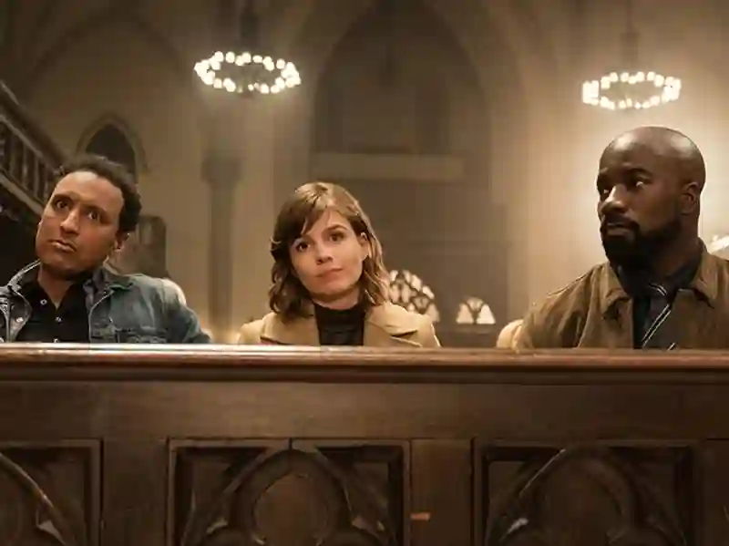 20211018 evil contatos sobrenaturais papo de cinema 800 t1
