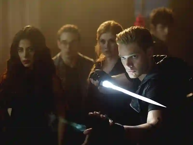 20211026 shadowhunters the mortal instruments papo de cinema 800 t1