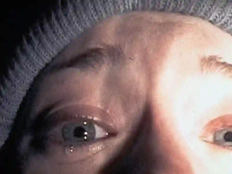20211027 found footage 800