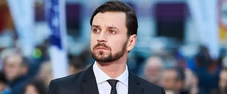 Eu Não Choro :: "Sempre tento fazer com que o protagonista atinja seu objetivo de uma maneira que ele nunca imaginaria", explica o diretor Piotr Domalewski 2 20220118 piotr domalewski papo de cinema 1200