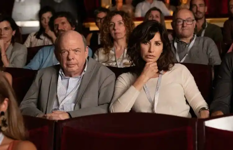 Gina Gershon e Wallace Shawn saem em defesa de Woody Allen 3 20220131 o festival do amor papo de cinema e1643664538621