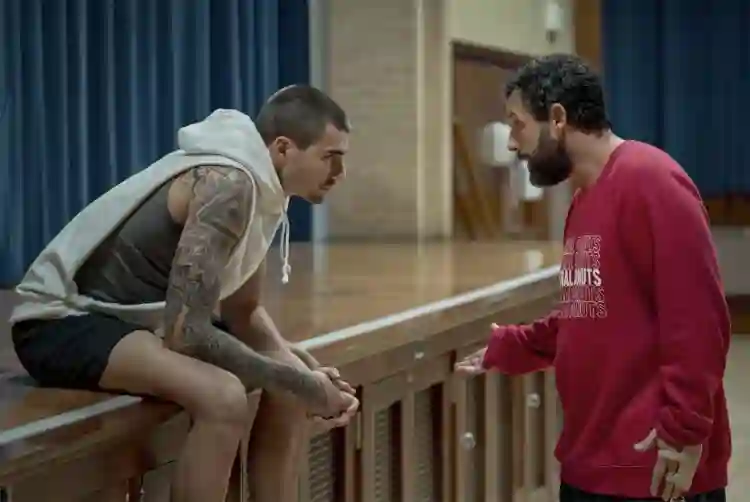 20220613 arremessando alto adam sandler papo de cinema
