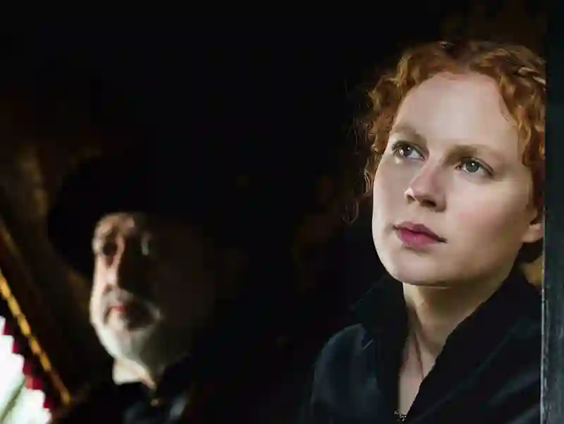 20220621 becoming elizabeth papo de cinema 800 t1