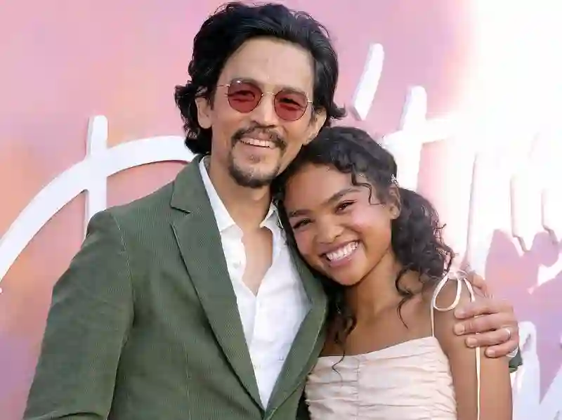 20220717 john cho mia isaac papo de cinema 1 e1658094602760