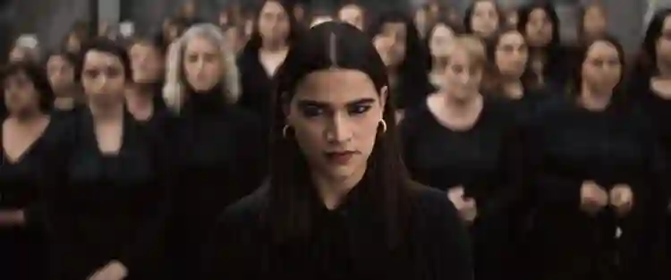 Uma História de Amor Americana :: Assista ao trailer da comédia romântica que chega ao Looke 2 20220804 mulheres rebeldes banner papo de cinema e1659654477195