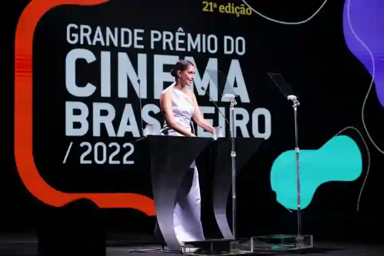Grande Prêmio do Cinema Brasileiro 2022 :: Marighella é o grande vencedor 2 20220811 camila pitanga gp cinema brasileiro papo de cinema