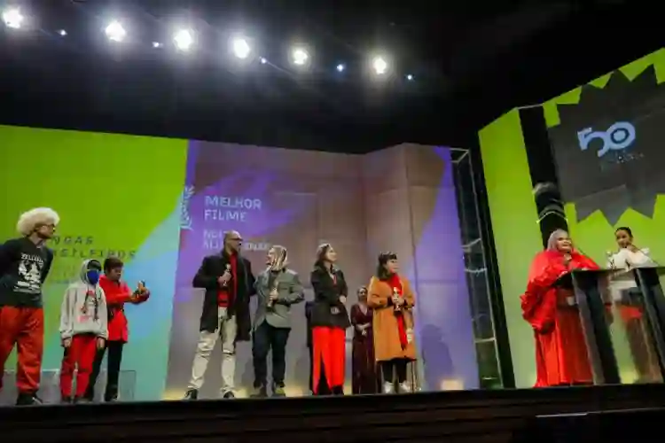Festival de Gramado 2022 :: Noites Alienígenas ganha o Kikito de Melhor Filme 2 20220822 noites alienigenas papo de cinema 2