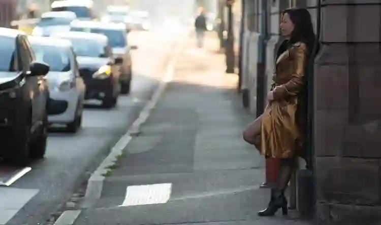 20221208 uma mulher do mundo filme papo de cinema e1670539204937