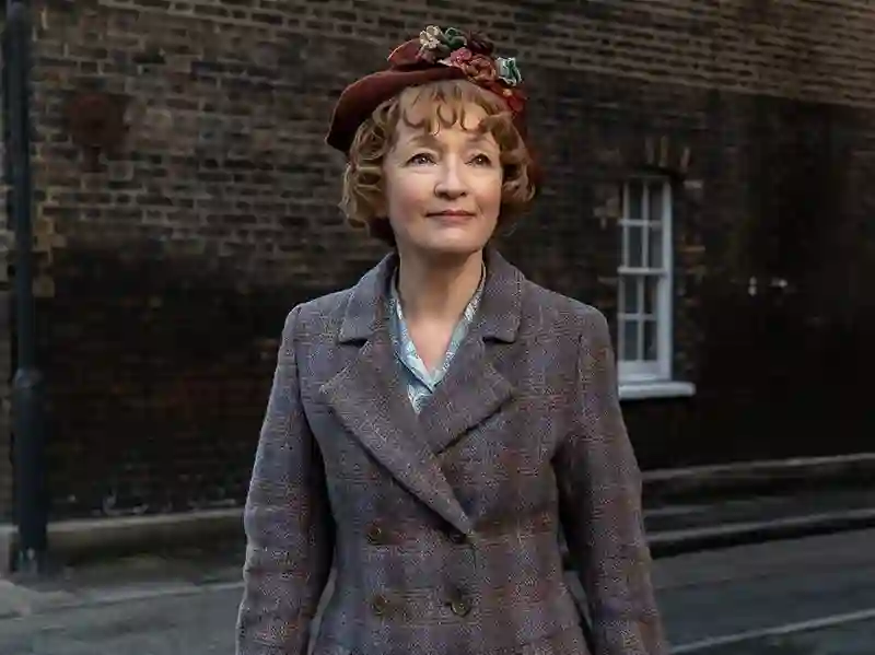 20221121 sra harris vai a paris papo de cinema 800