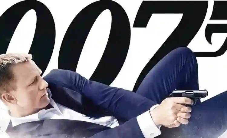 20221206 james bond
