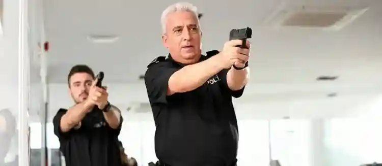 Dead Zone: Operação Resgate :: Confira o trailer do filme que ação lançado em VoD pela Elite Filmes 2 20230118 o super agente makey papo de cinema banner
