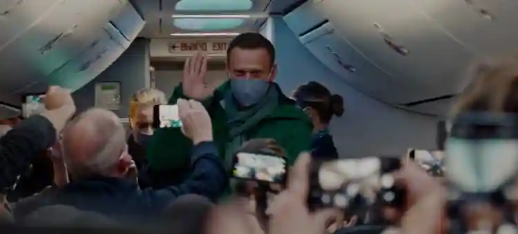 20230216 navalny papo de cinema e1676570014570