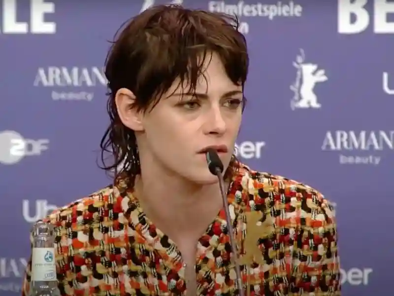 20230217 kristen stewart berlin press conference papo de cinema