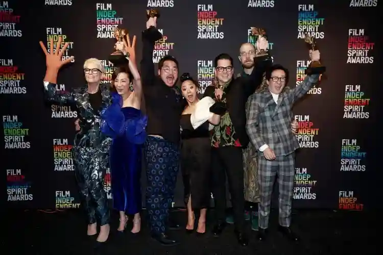 Independent Spirit Awards 2023 :: Tudo em Todo o Lugar ao Mesmo Tempo é o grande vencedor 2 20230306 spirit awards papo de cinema