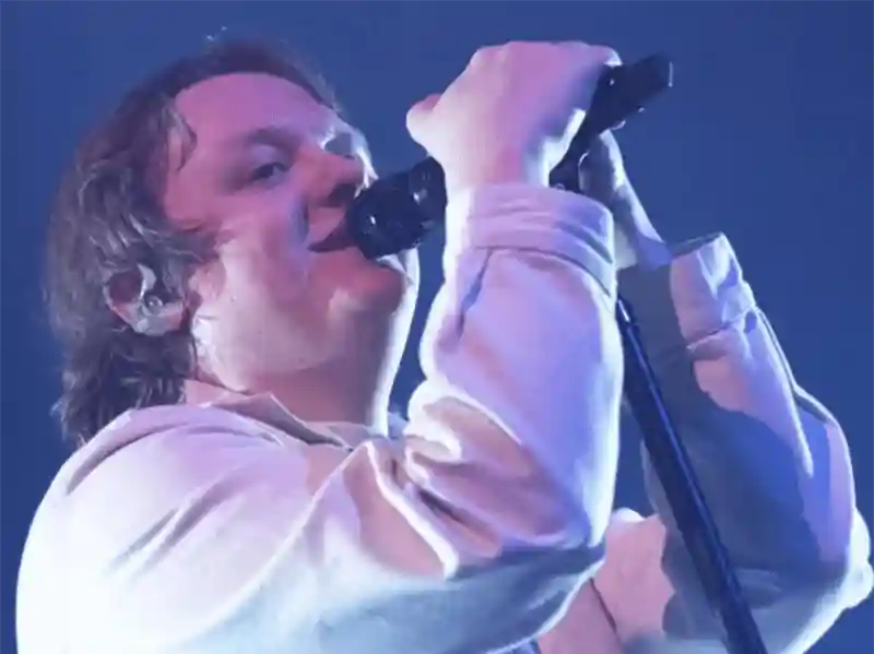 Lewis Capaldi: How I'm Feeling Now 14 20230330 lewis capaldi how im feeling now papo de cinema 800
