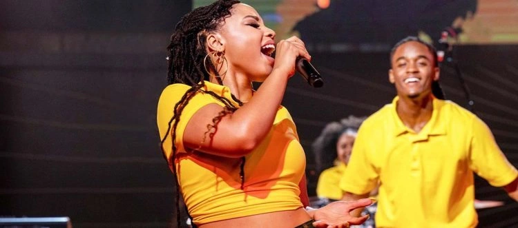 Supercine :: Acertando o Tom aposta em música, ambição e romance. Saiba mais sobre o filme deste sábado (29/11)! 2 Supercine :: Acertando o Tom