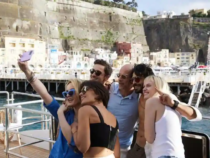 20230707 misterio em alto mar papo de cinema 800
