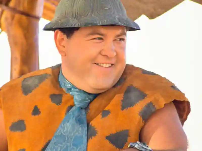20230724 os flintstones em viva rock vegas papo de cinema 800