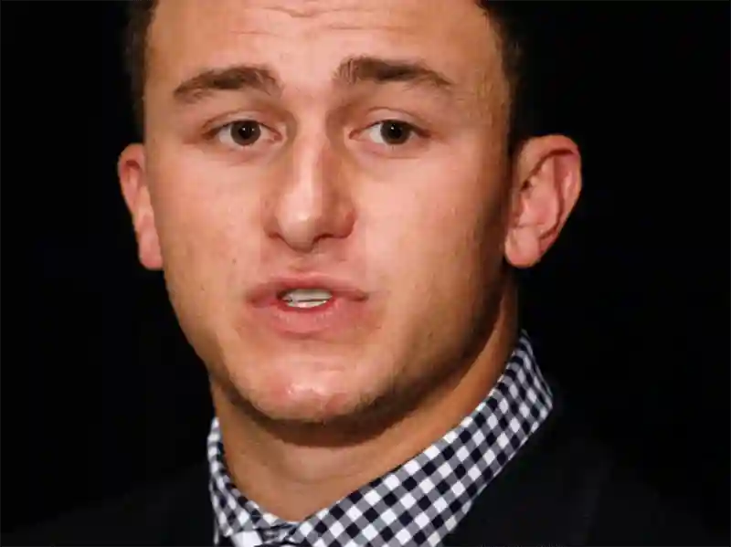 20230808 untold johnny football 2023 papo de cinema 800
