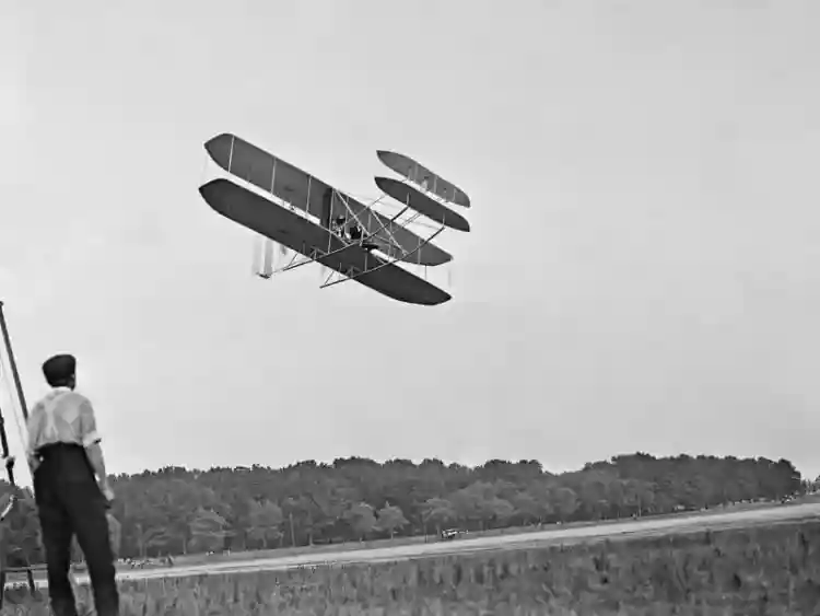 Influência do Filme 'O Aviador' na Indústria de Jogos 2 20230913 old aviator