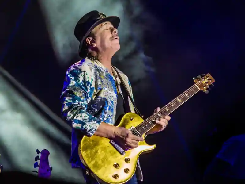 20230918 carlos the santana journey global premiere papo de cinema 800