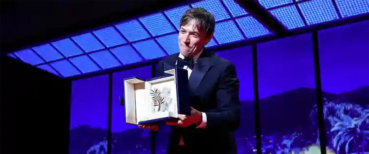 Oscar 2025 :: Como começou o sucesso de Anora? Cannes foi ponto de partida! 3 Sean Baker premiado por Anora em Cannes