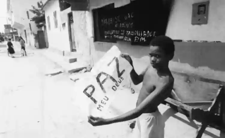 Cidade Partida: 30 Anos Depois :: Documentário é inspirado em best-seller de Zuenir Ventura 2 20240729 cidade partida papo de cinema 1