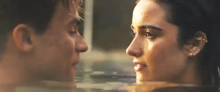 Minha Culpa: Londres :: Confira primeiras imagens do filme que expande universo criado por Mercedes Ron 4 Cena de Minha Culpa: Londres