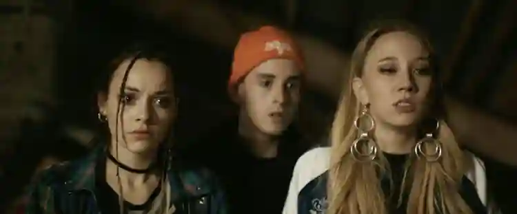 Precisamos Falar Sobre Nossos Alunos :: Confira o trailer do drama russo que chegou ao Looke 2 Precisamos Falar