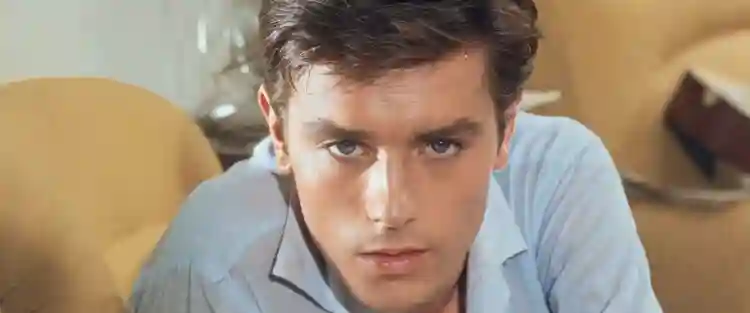 Opinião :: Alain Delon, o mito homenageado no Festival Varilux 2024 2 Alain Delon