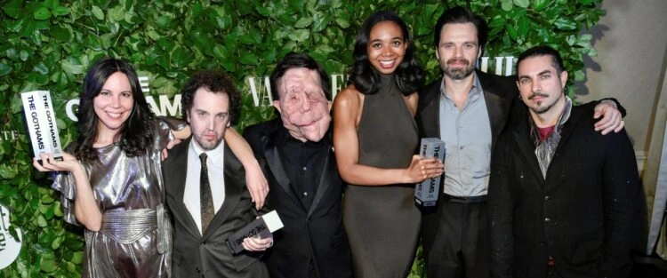 Gotham Awards 2024 :: Um Homem Diferente vence o prêmio principal 2 A equipe do grande vencedor do Gotham Awards 2024. Foto/Evan Agostini