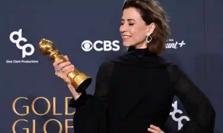 Globo de Ouro 2025 :: Fernanda Torres fala sobre a sua vitória por Ainda Estou Aqui 2 Fernanda Torres e seu merecidíssimo Globo de Ouro 2025. Foto/Robyn Beck