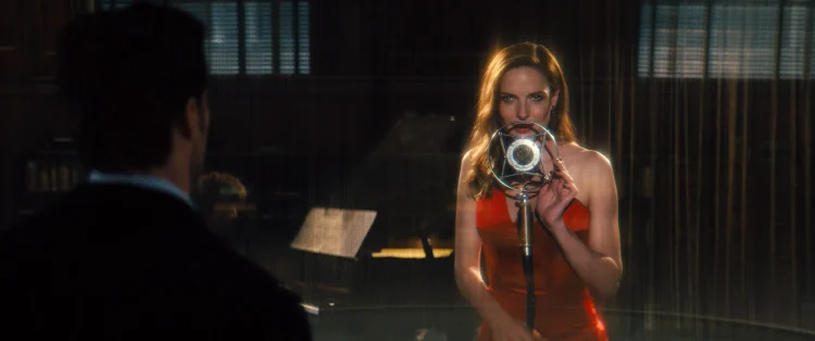 Supercine :: Caminhos da Memória, filme deste sábado (28/6), exigiu da atriz Rebecca Ferguson um desafio inédito em sua carreira 2 Caminhos da Memória