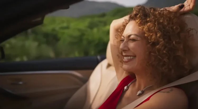 20250823 uma mulher sem filtro papo de cinema e1755979817716