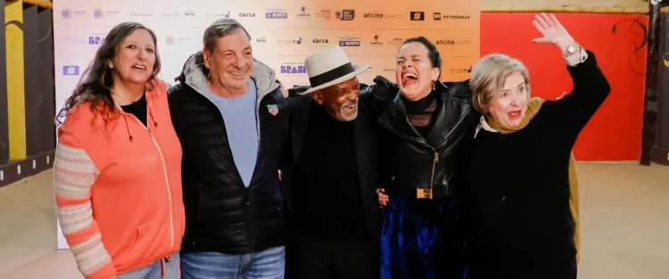 Bonito CineSur 2025 :: Em clima de cinema, cidade inaugura calçada da fama. Confira homenageados! 2 Bonito CineSur 2025: calçada da fama