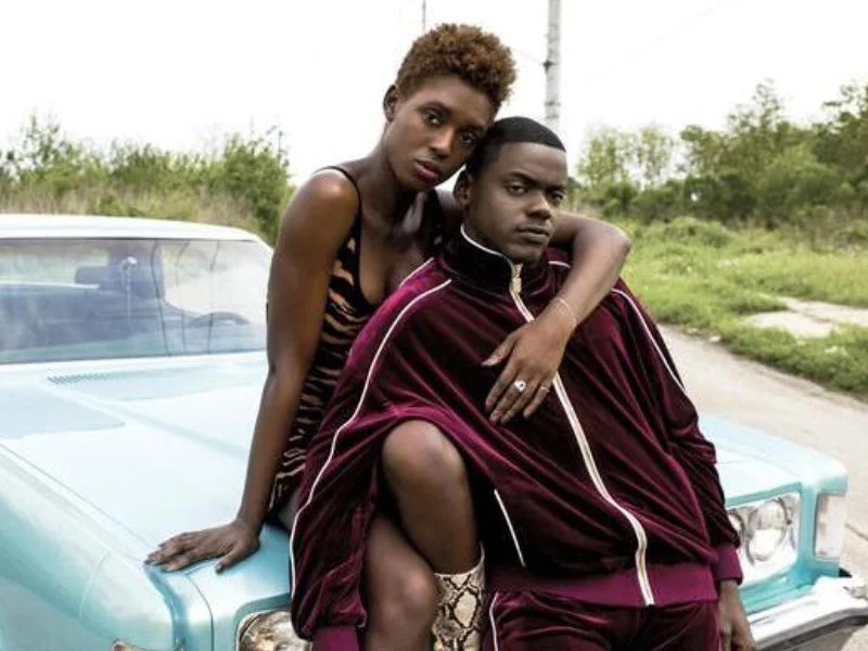 Supercine :: Queen & Slim, filme deste sábado (02/08), reimagina Bonnie & Clyde sob a ótica negra. Saiba mais! 5 20250801 queen e slim os perseguidos papo de cinema 800