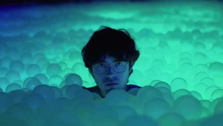 20251106 twinless filme papo de cinema