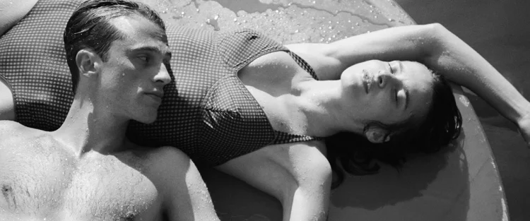 Festival de Cinema Francês do Brasil 2025 :: O Estrangeiro, novo filme de François Ozon, inspira identidade visual da 16ª edição. Confira a arte! 2 Festival de Cinema Francês do Brasil 2025 :: O Estrangeiro