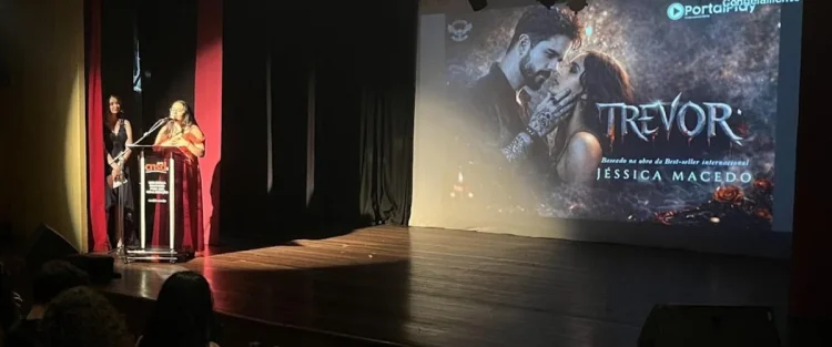  Dark Wings :: Trevor