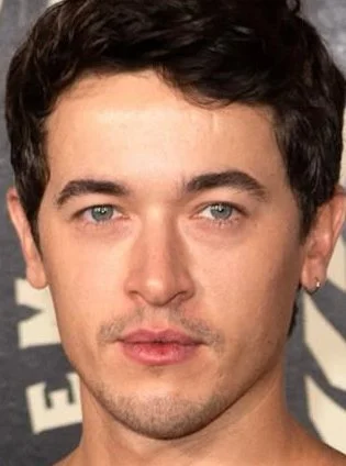 20260409 tom blyth papo de cinema perfil