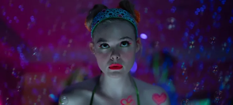 Margo Está em Apuros :: Série chega ao episódio final nesta quarta já renovada para a 2ª temporada. Mas o que explica o sucesso da produção estrelada por Elle Fanning? 2 Margo Está em Apuros