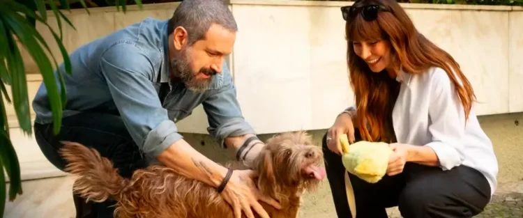 Garota :: Começam no Rio de Janeiro as gravações do novo filme estrelado por Giovanna Antonelli 2 Garota :: Giovanna Antonelli e Caco Ciocler