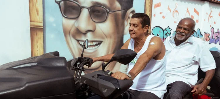 Deixa a Vida Me Levar :: Cinebiografia de Zeca Pagodinho inicia filmagens no Rio e ganha participação especial do cantor 3 Deixa a Vida Me Levar